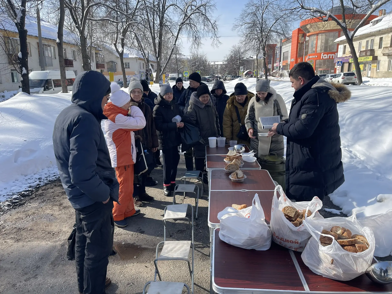 <span style="font-style: italic;">Колх.рынок</span>